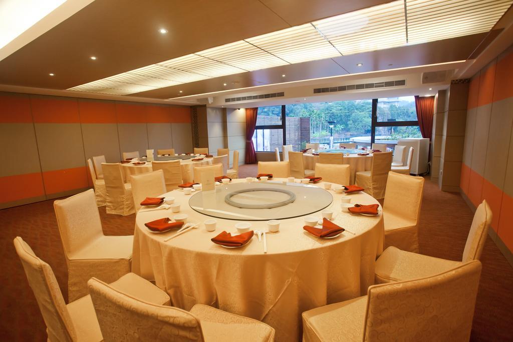 Sun Moon Lake Hotel Ючи Екстериор снимка